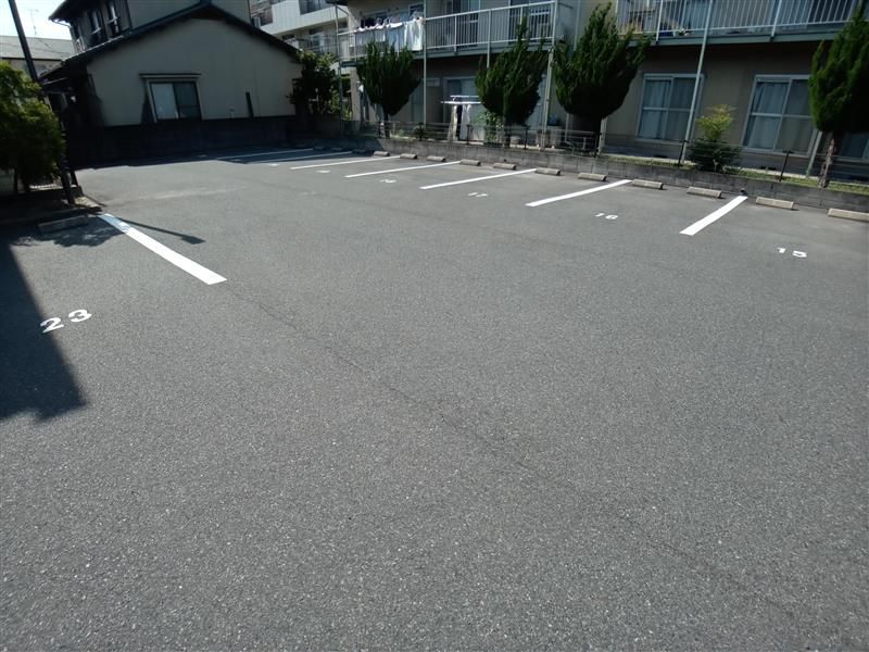 レオパレス福浜Ｂ 駐車場