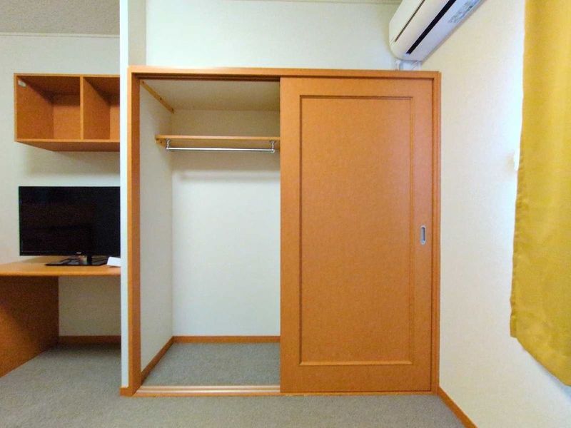 レオパレスくらのまち 収納