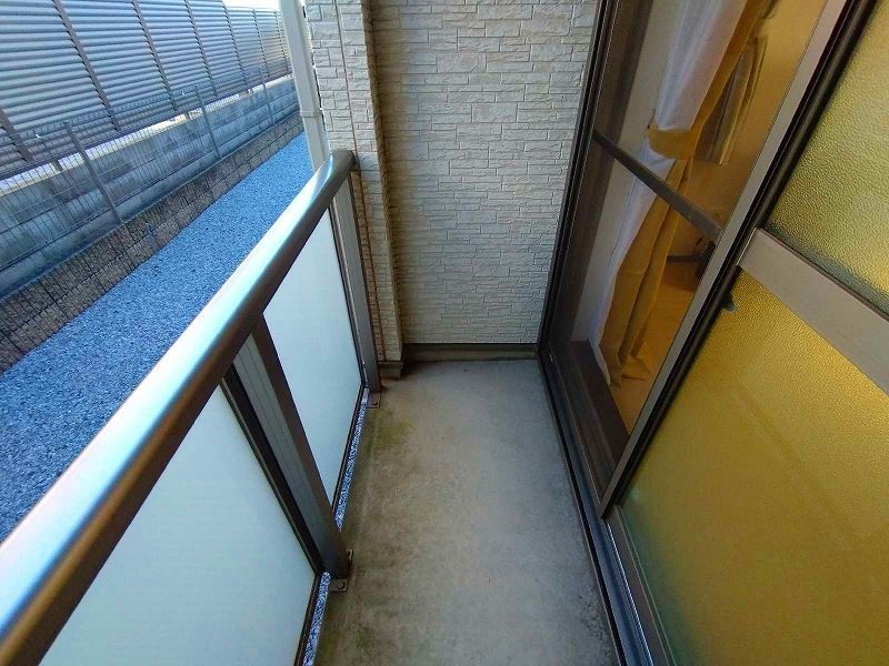 CLEINO Olive House VIII Balcony