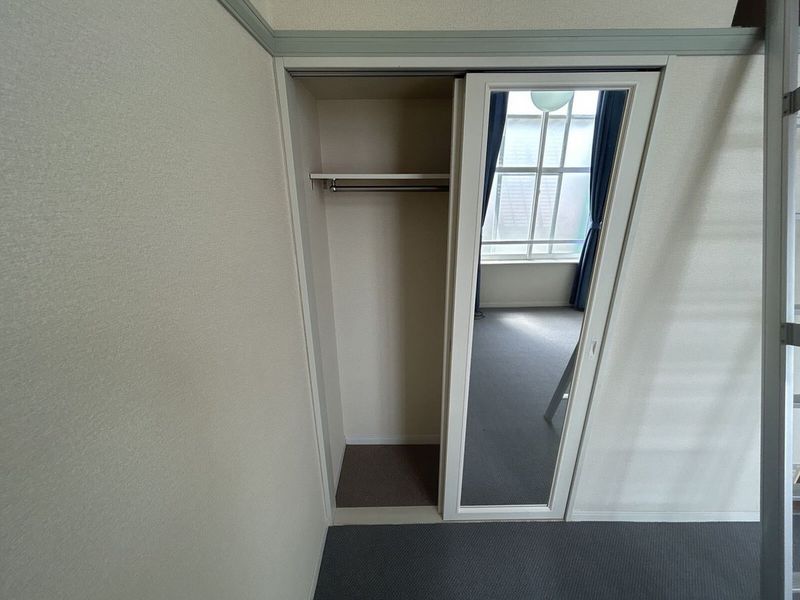 レオパレスエイトランド 収納