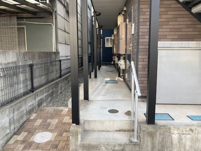 レオネクストウィステリア沖野上 玄関