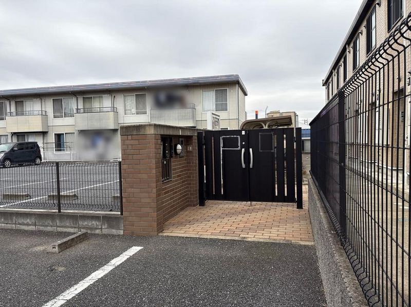 LEONEXT Hanamigawa Lối vào