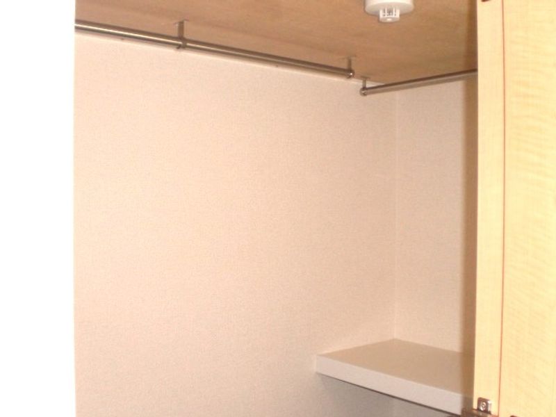 レオパレスとねねっと 収納