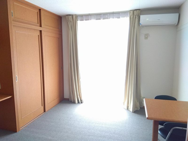 レオパレスＧＡＺＥＢＯ１２ 居間