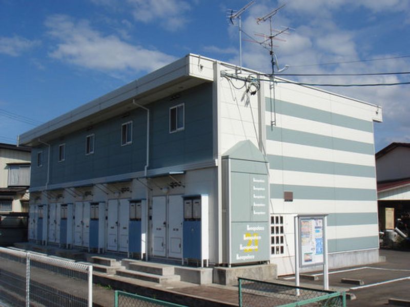 レオパレス風道２ エントランス