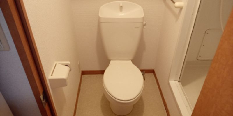 レオパレスくろばる トイレ