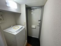 レオパレスグランデームケイ 玄関