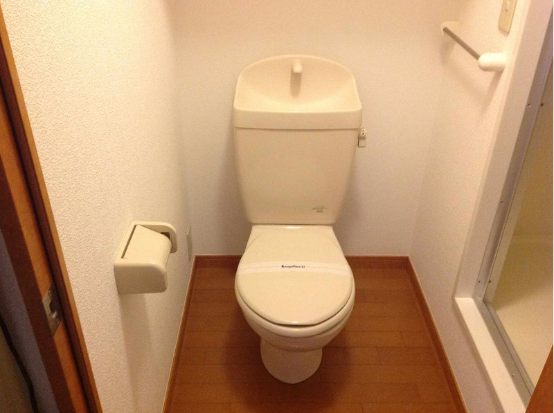 レオパレス三立ハイツＣ トイレ