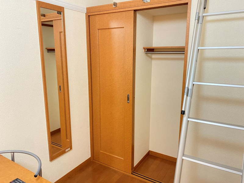 leopalace AKAYAMA Storage