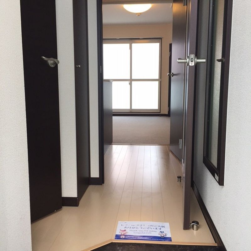 レオネクストグリシーヌ 玄関