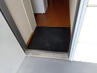 レオパレスリベルテ 玄関