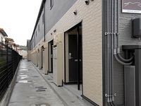 レオパレスロッソ 玄関