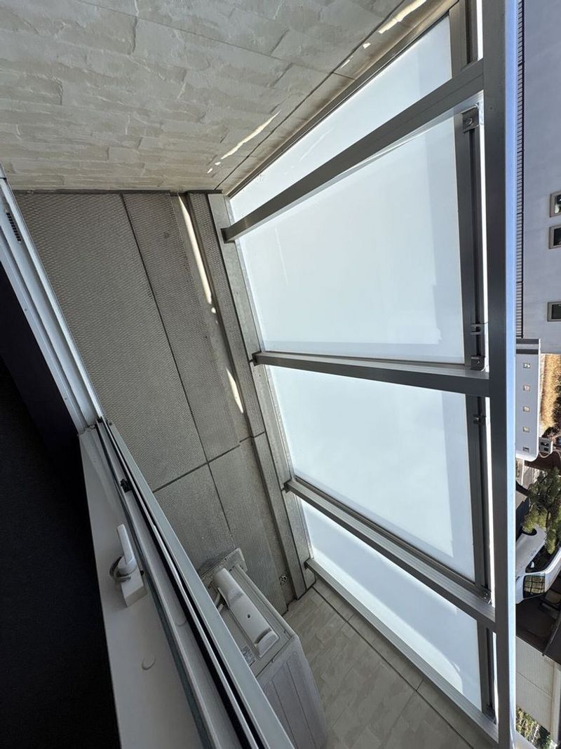 LEONEXT Morning Glory Balcony