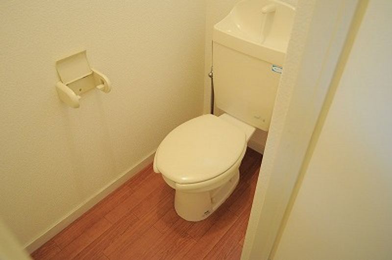 レオパレスツツミ２８ トイレ
