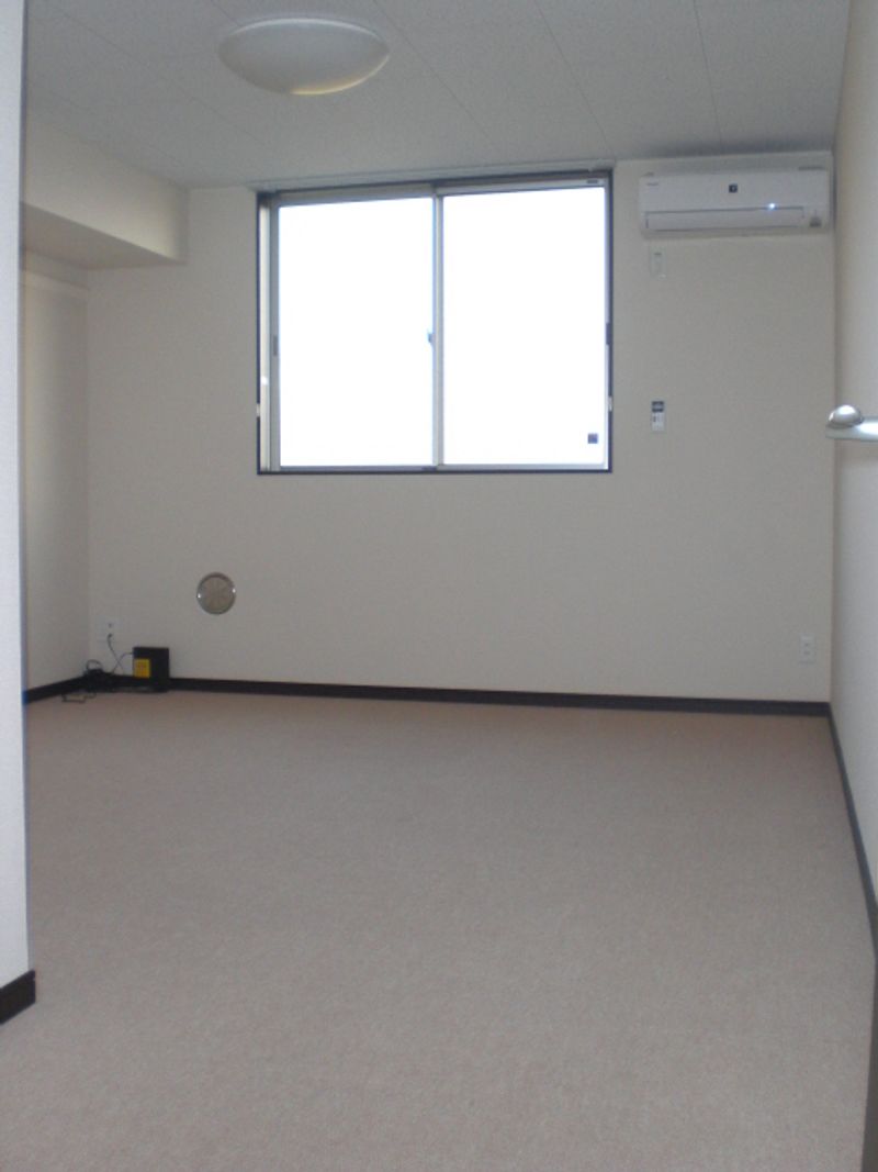 レオネクストＳＥＩＺＡＮⅢ 玄関