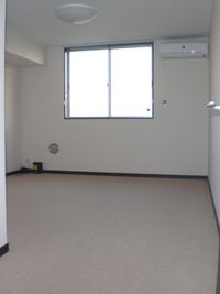 レオネクストＳＥＩＺＡＮⅢ 玄関