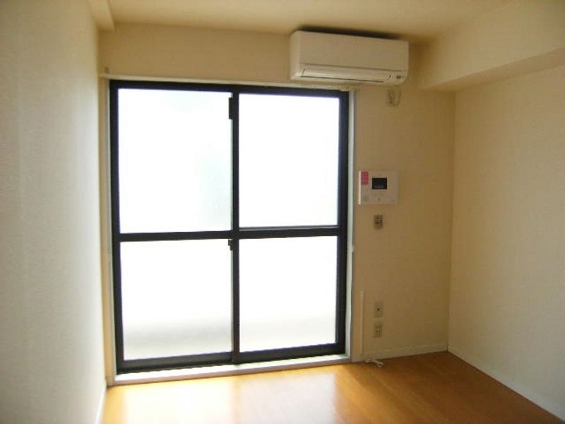 レオパレスＫＡＺＵ 居間