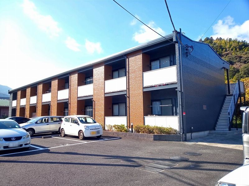 レオパレスコスモステージ 外観