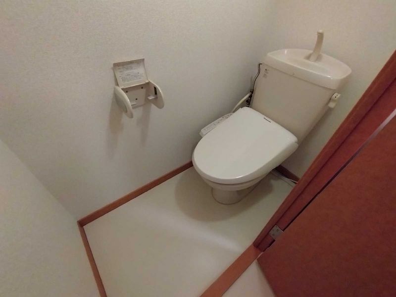 レオパレスＣｏｍｆｏｒｔ トイレ