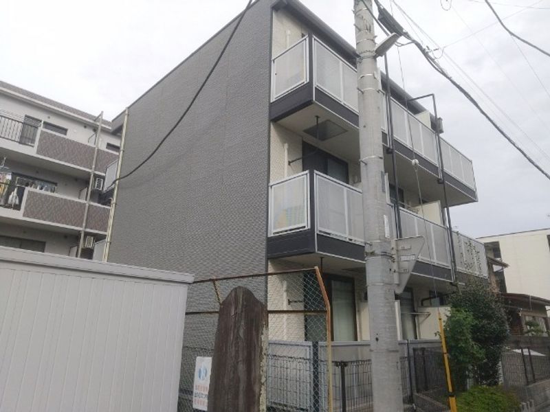 レオパレスさざんか 外観