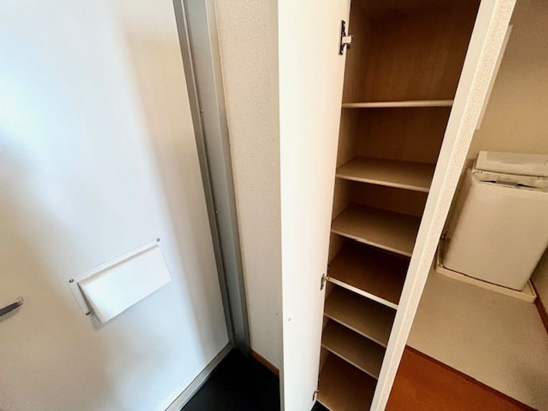 レオパレスパーチェ 収納