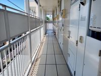 レオパレスファインドリーム 玄関