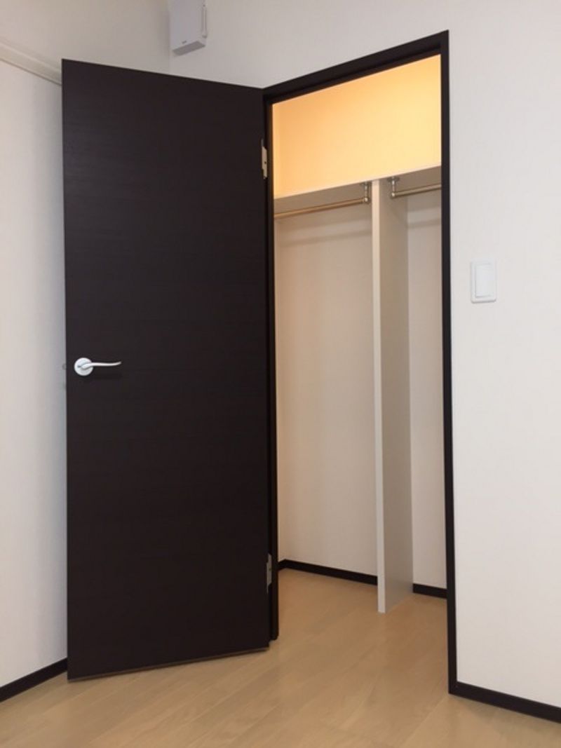 クレイノヒカリ　レジデンス 収納