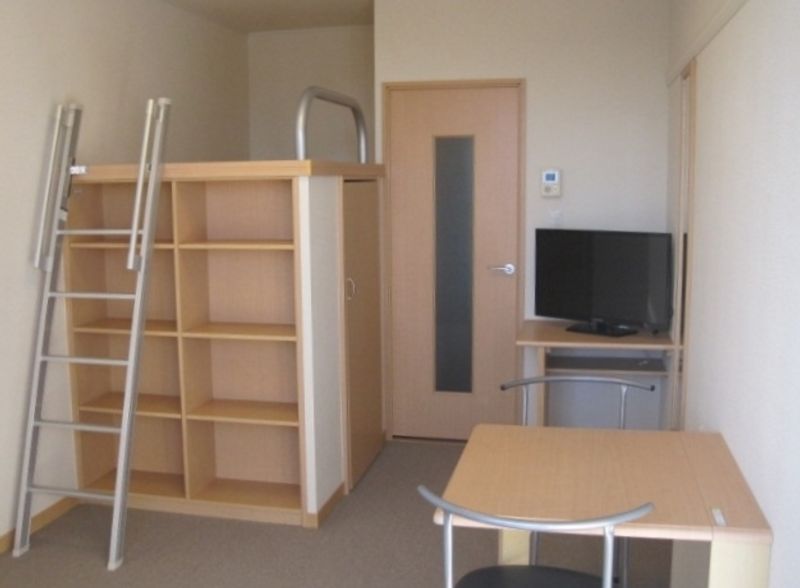 レオパレスＫ＆Ｔ 居間