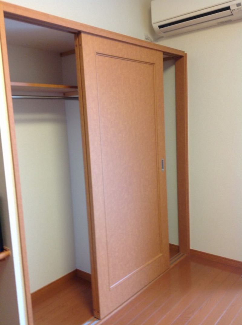 レオパレスジョイアスⅠ 収納