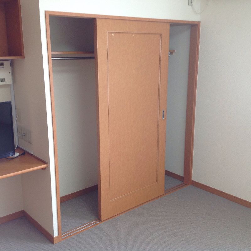 レオパレスＭＥＬＵＫＵ 収納