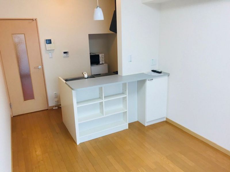 レオパレスアモーレ 居間