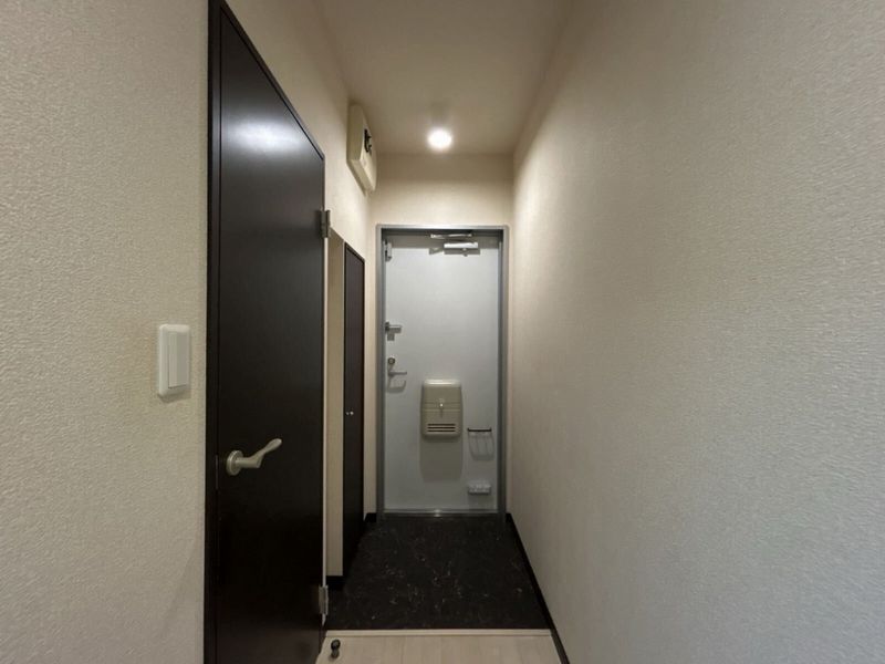 LEONEXT Luna Lumiere Koshigaya 玄关