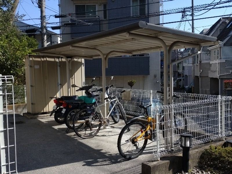 レオパレスオータム 共用部分