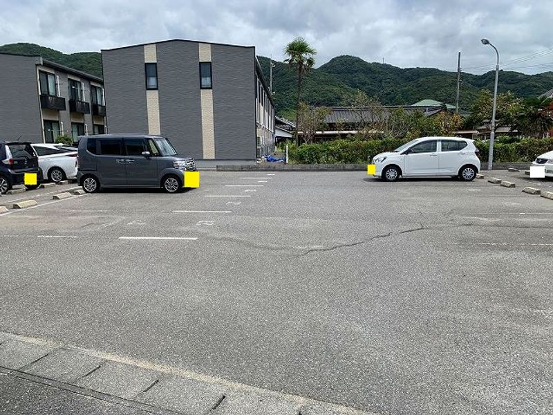 レオパレス室積Ⅱ 駐車場