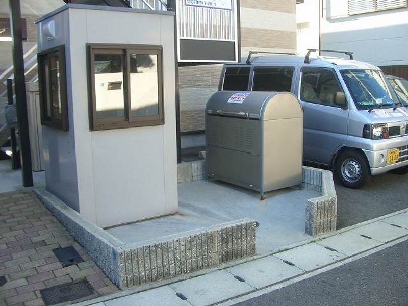 レオパレス五色山 駐車場