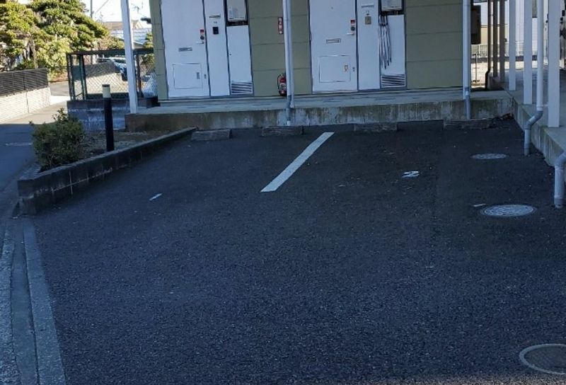レオパレスドルチェ 駐車場