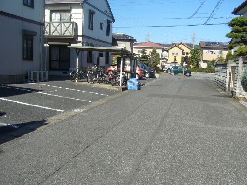レオパレスメゾンパーク エントランス