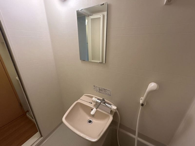 レオパレスソレーユⅢ 洗面台