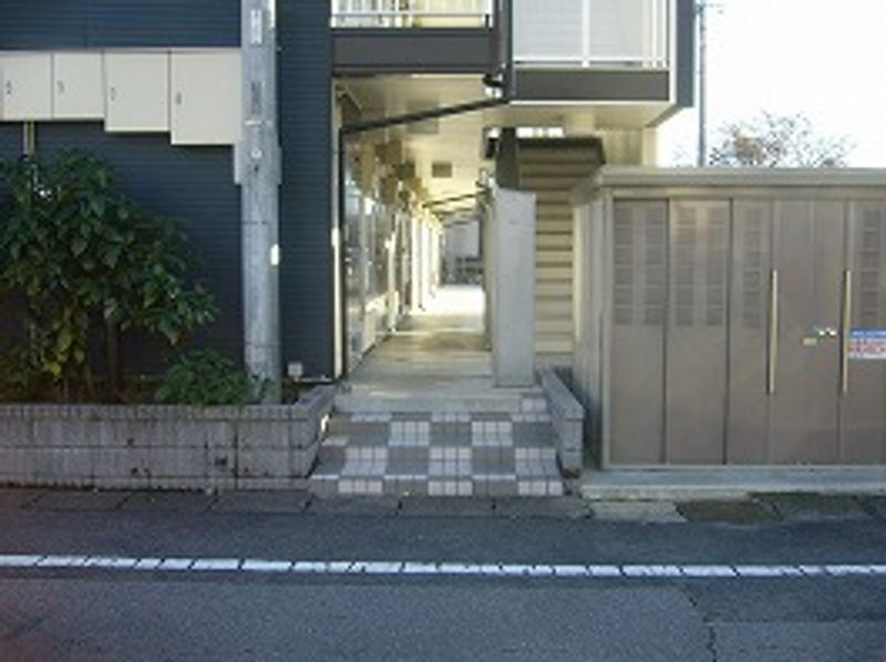 レオパレスＭＩＬＦＯＲＤ エントランス