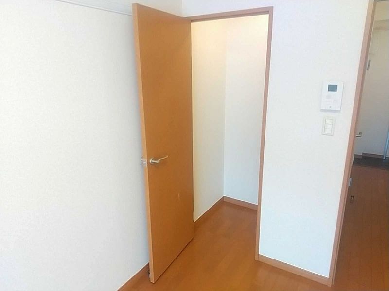 レオパレス弘法 収納