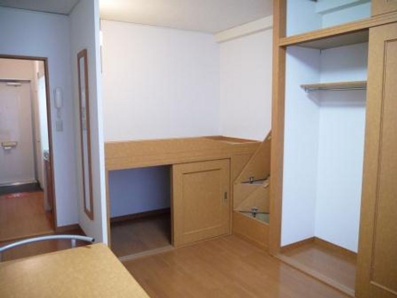 レオパレスセジュール 居間