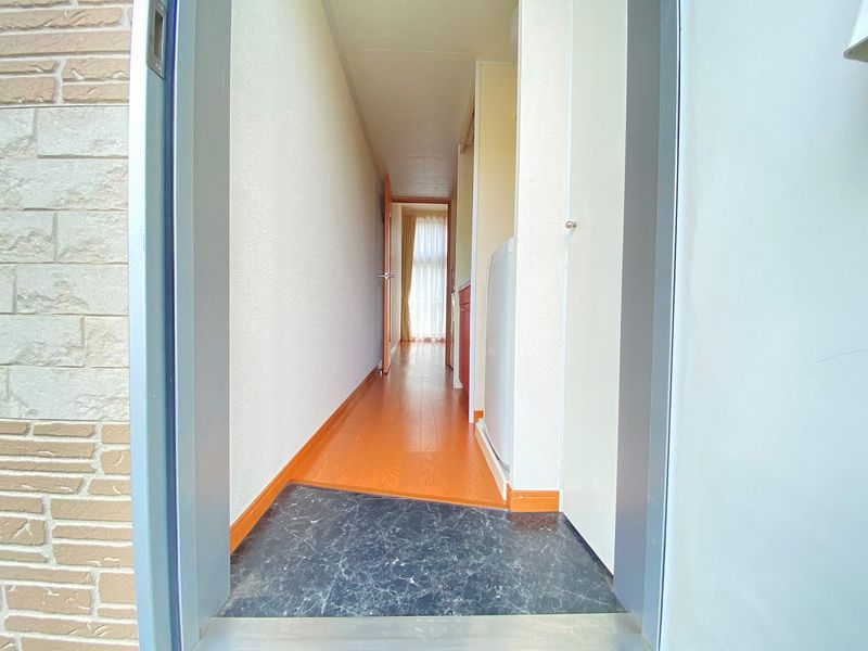 leopalace Asaka Ai Emu Entrance