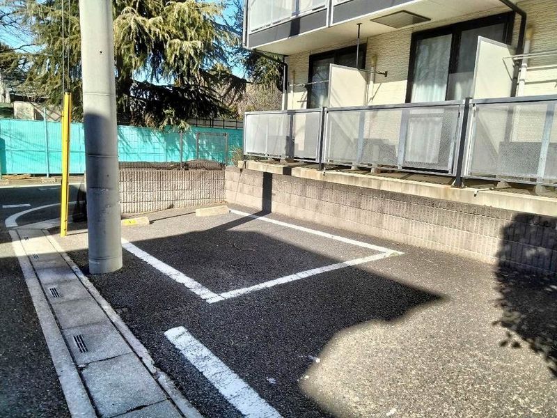 レオパレスラボール　Ⅱ 駐車場