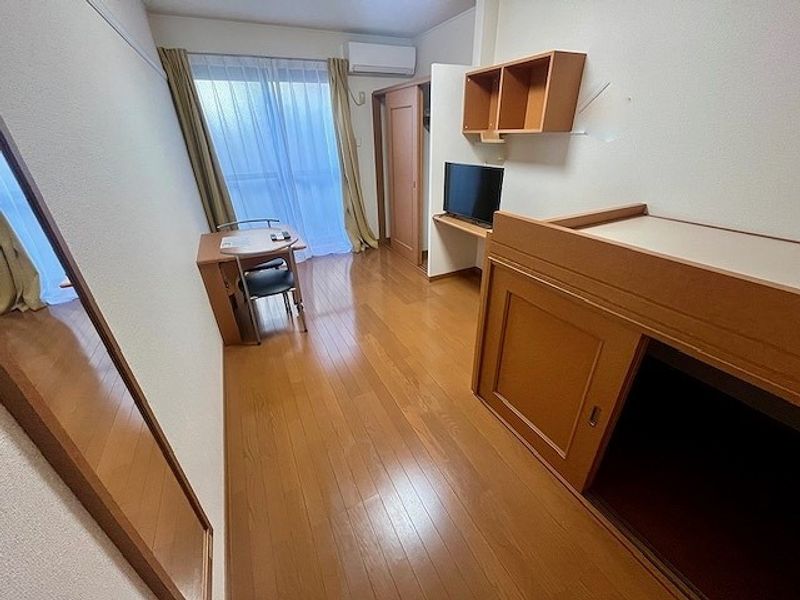 レオパレス城東 居間
