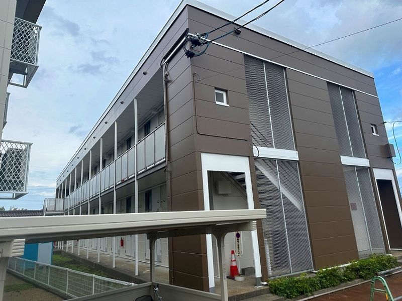 レオパレスフローラ 外観