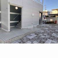 レオネクストＭＩＮＥ エントランス