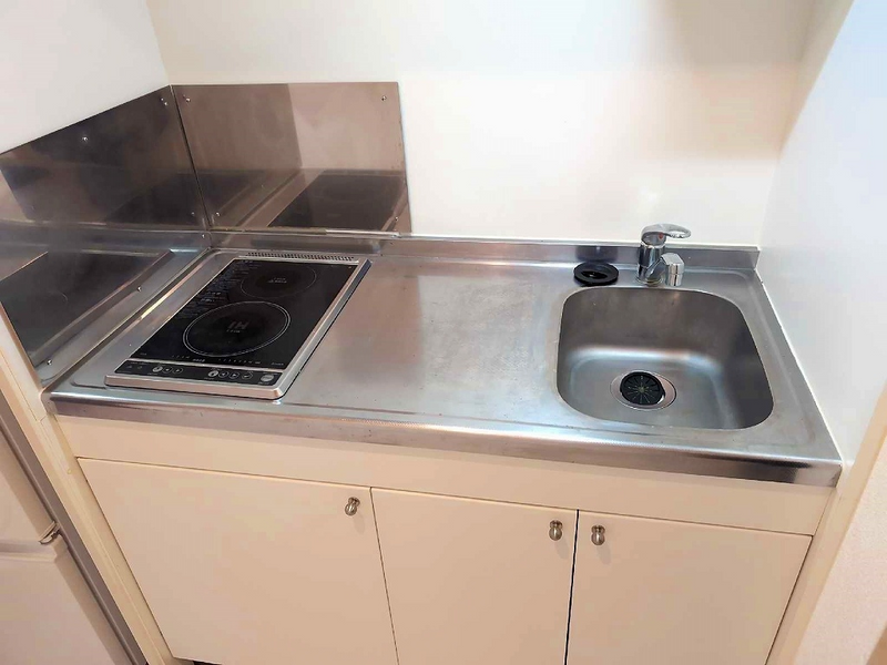 CLEINO Hikari Residence Kitchen