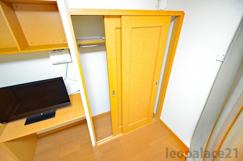 レオパレスＫＡＺＵ 収納