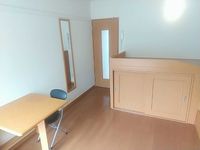 レオパレス幸 居間