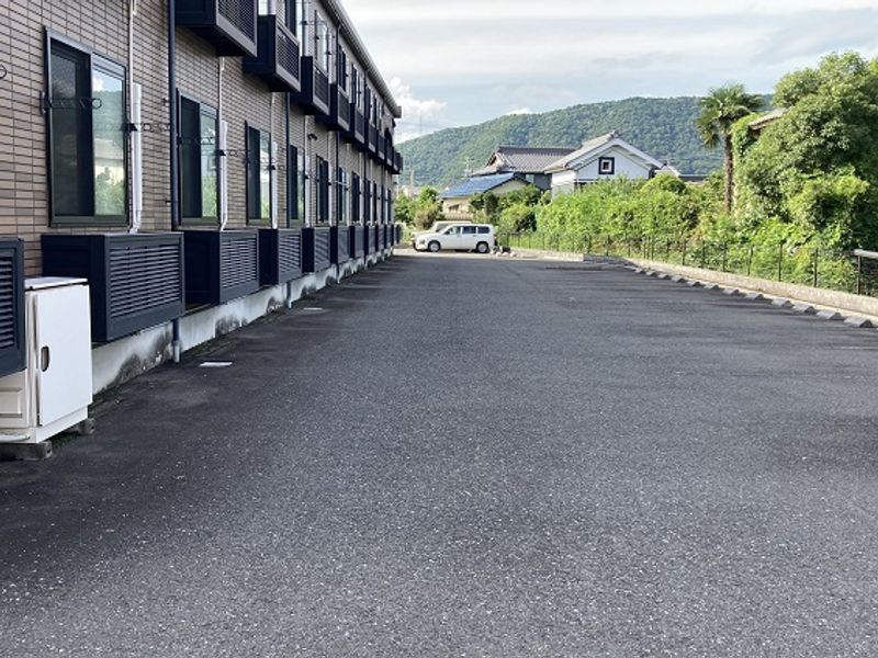 レオパレスハイム　コルーテ小野 駐車場